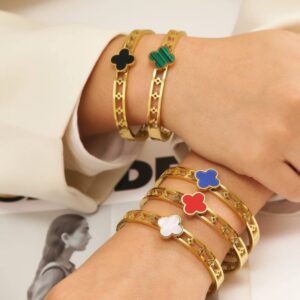 Four Leaf Clover Bangle